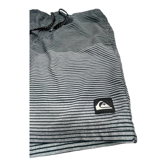 Quiksilver Striped Swim Shorts Size: S Color: black and gray - Picture 3 of 8
